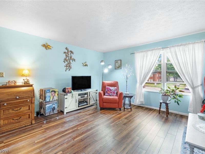 2719 Pease Drive, Unit A108, Rocky River, OH 44116 Photo 4