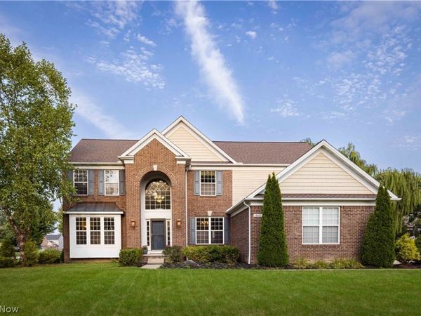 465 Wilmington Drive, Broadview Heights, OH 44147