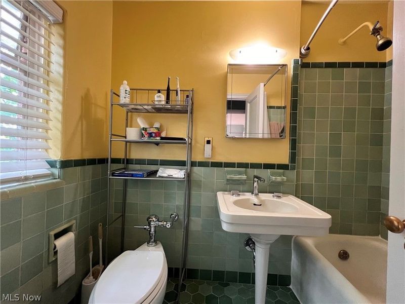 15541 Brewster Road, East Cleveland, OH 44112 Photo 39