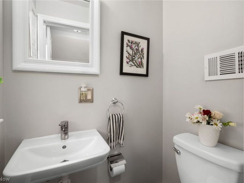 3326 Avalon Road, Shaker Heights, OH 44120 Photo 17