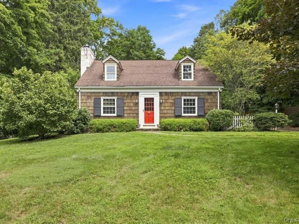 1 Commodore Road , Chappaqua, NY 10514