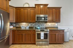 906 Anson Ct. photo 4