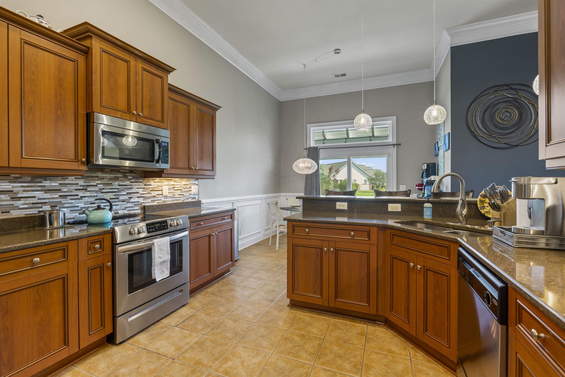 906 Anson Ct. Photo 5
