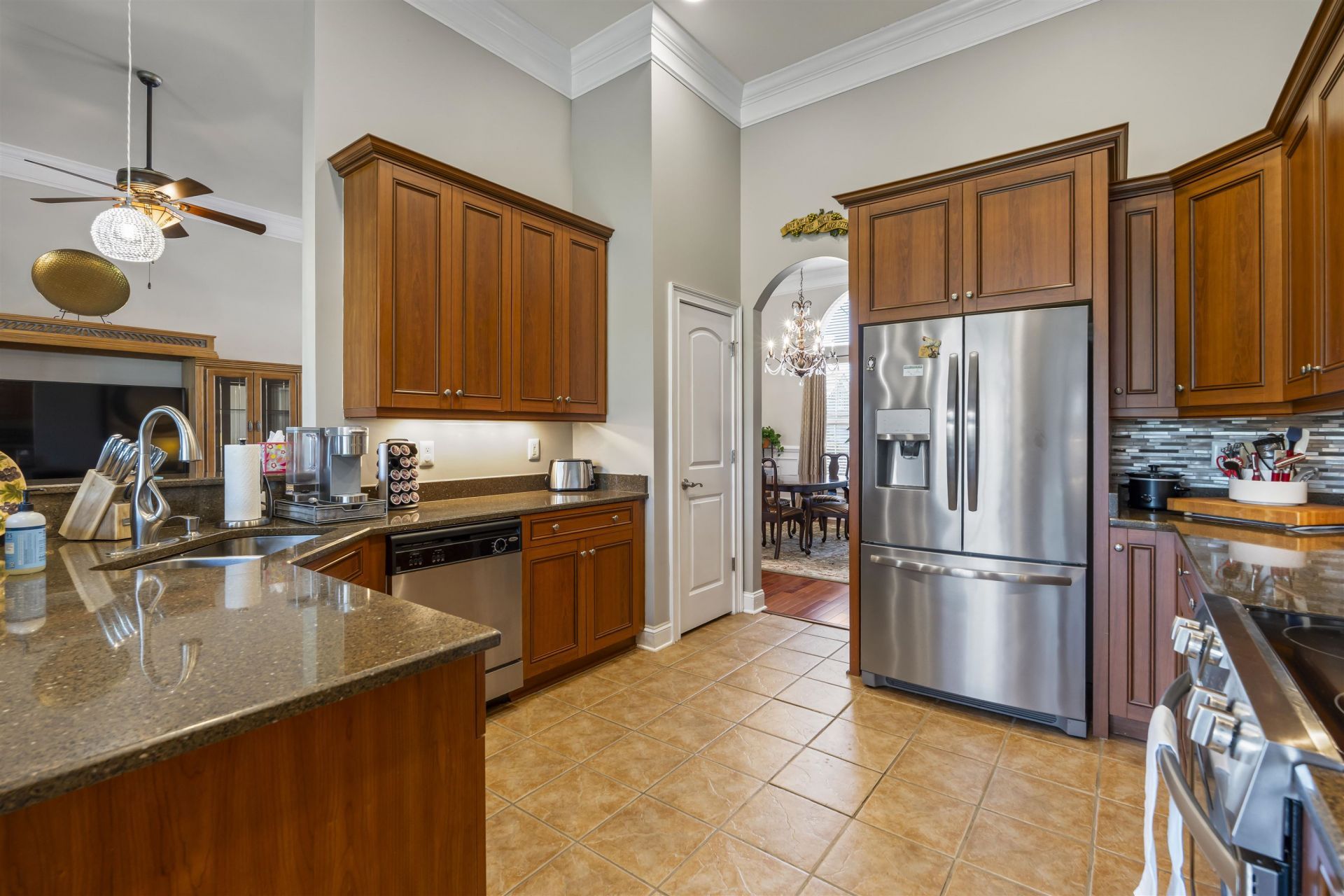 906 Anson Ct. Photo 6