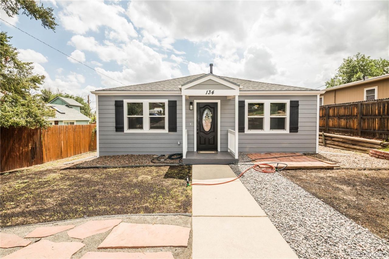 134 W Broadway Street, Elizabeth, CO 80107 Main Photo