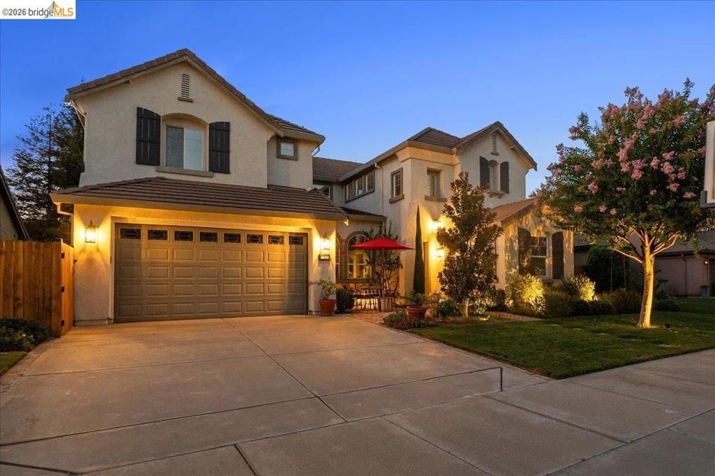 653 Bouma Ln, Ripon, CA 95366 Main Photo
