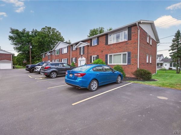 1051 Reserve Road , Unit 5, Buffalo, NY 14224