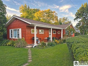 1669 Groveland Avenue, Youngstown, NY 14174