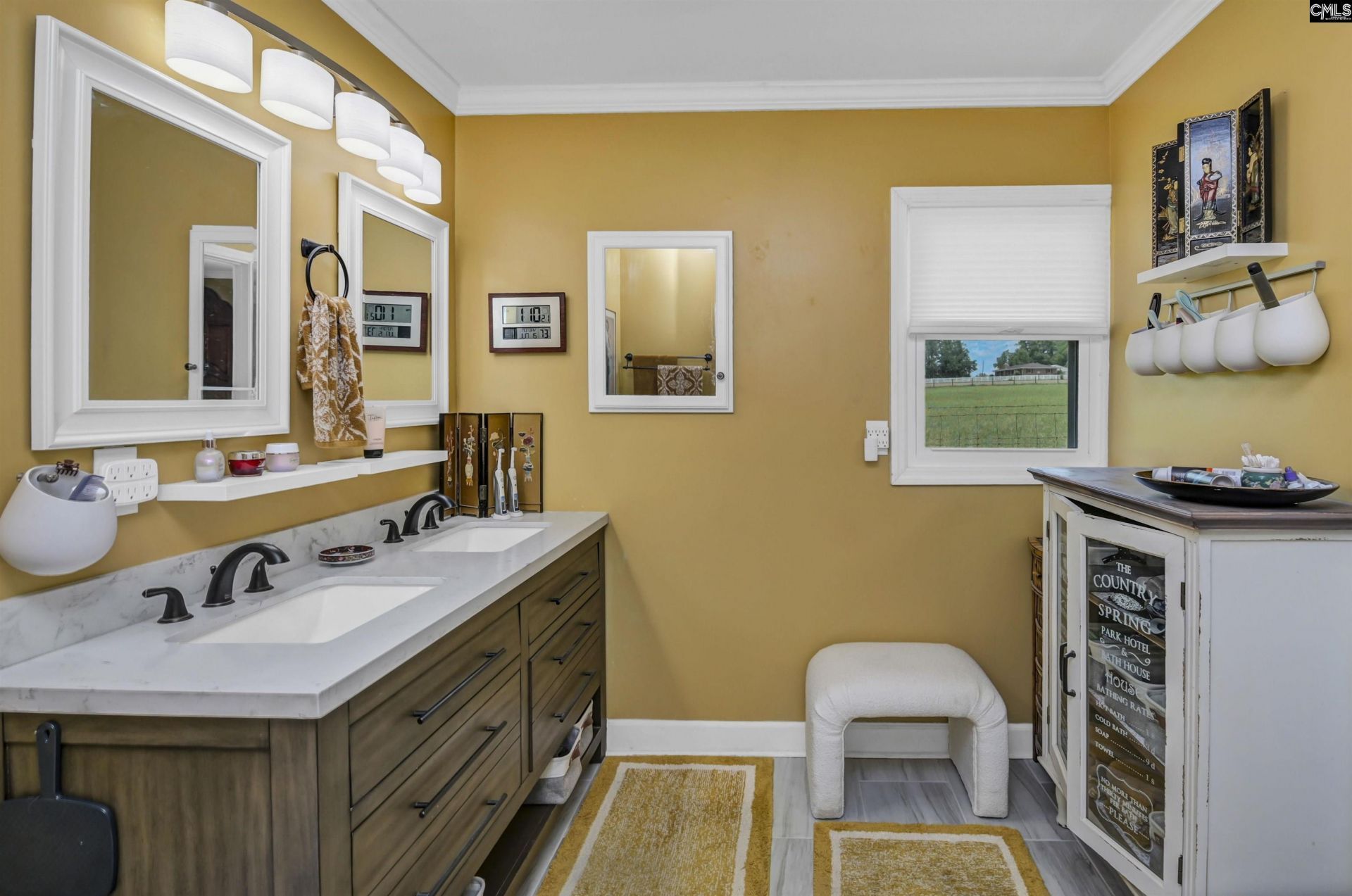 204 Breezy Hill Road  Photo 22