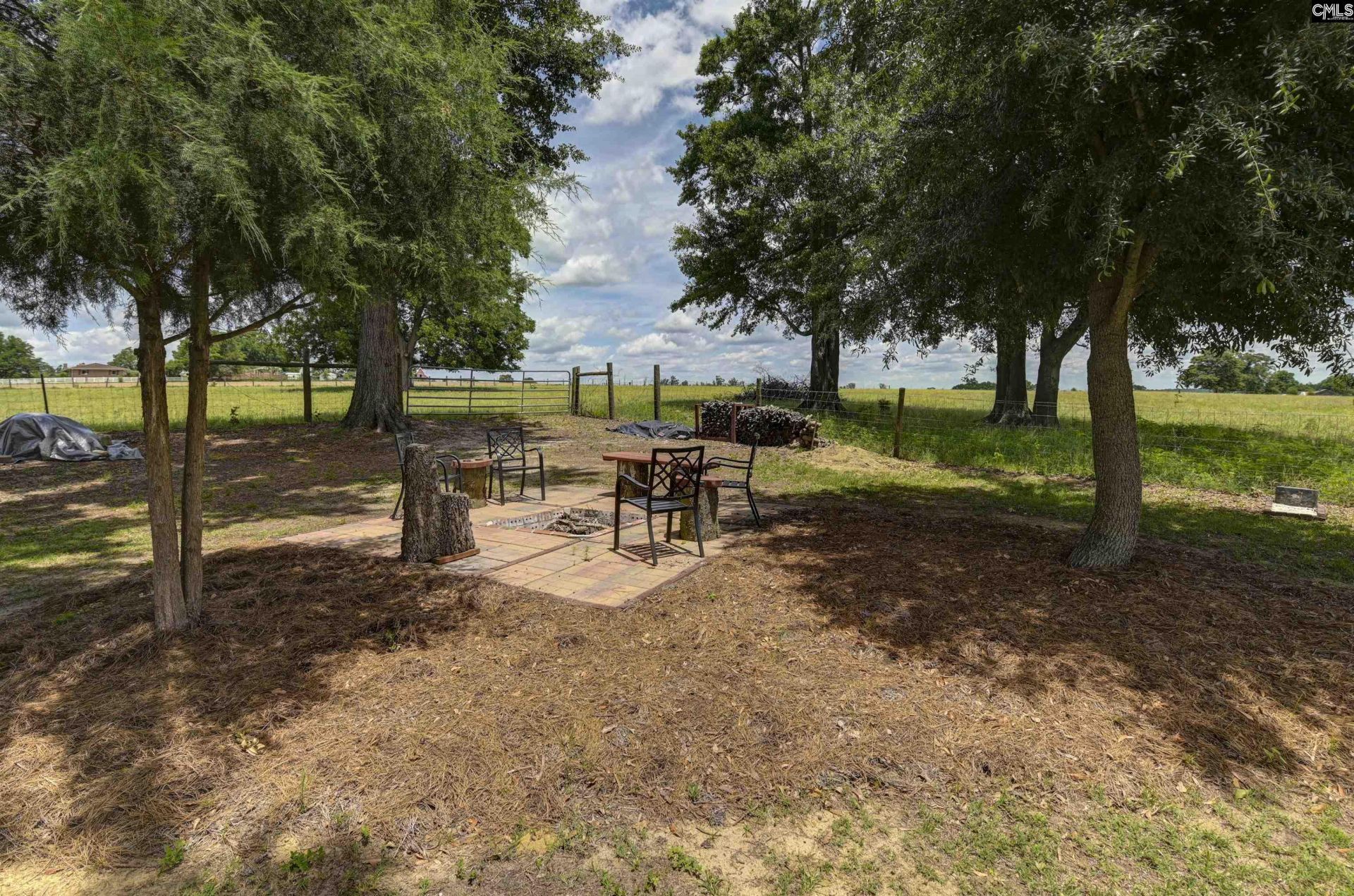 204 Breezy Hill Road  Photo 43