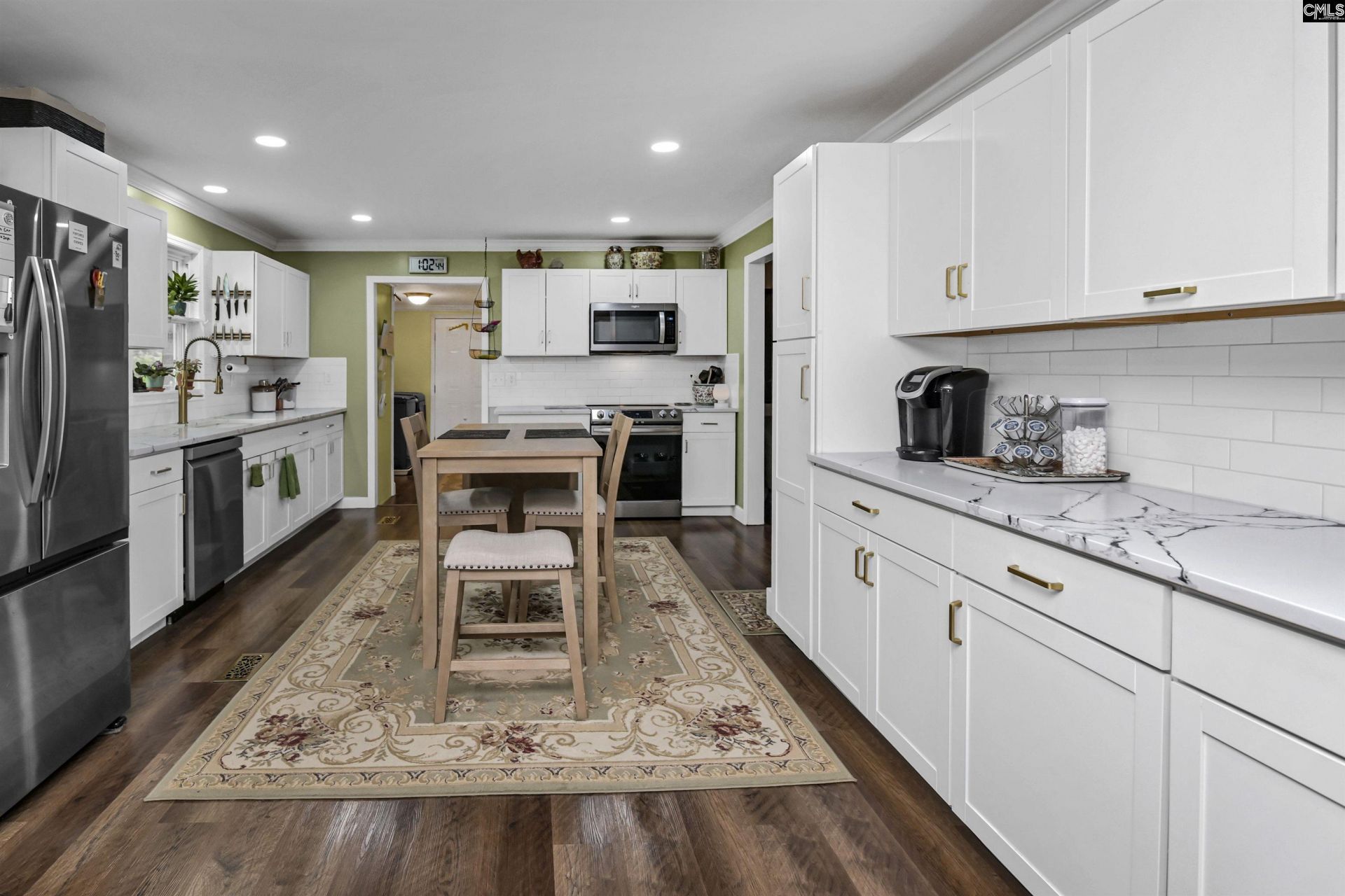 204 Breezy Hill Road  Photo 9