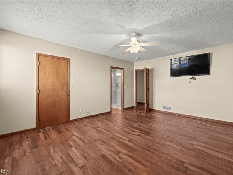 832 S Main Street, North Canton, OH 44720 Photo 21