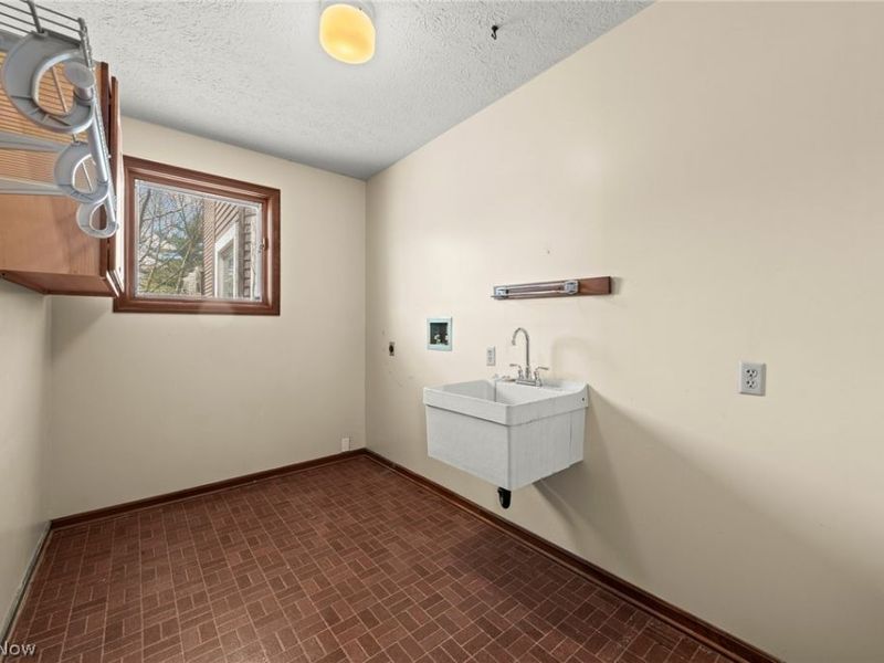 832 S Main Street, North Canton, OH 44720 Photo 25