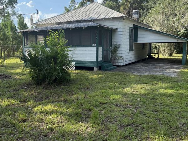 114 E HICKS Street, Palatka, FL 32177
