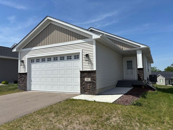 441 Grant Avenue SE, Hutchinson, MN 55350