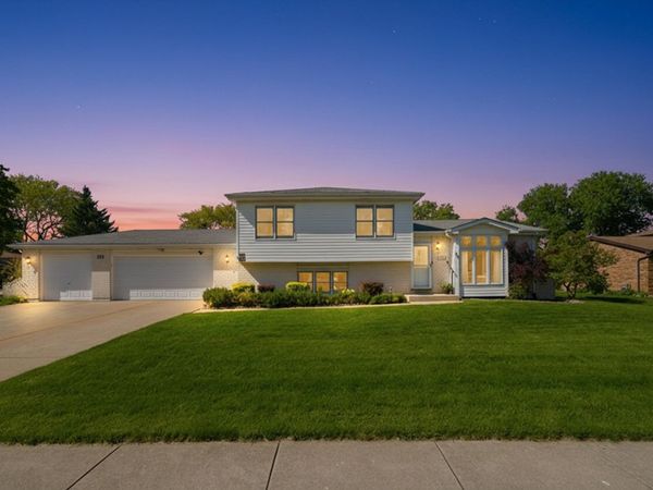 752 Rosanne Street , Lockport, IL 60441