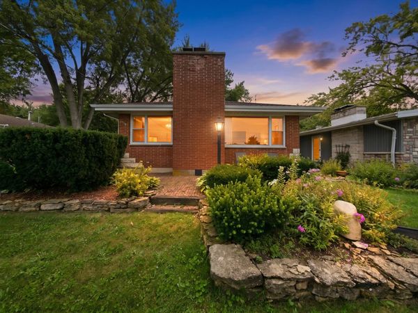 39181 N Cedar Crest Drive , Unit 1, Lake Villa, IL 60046