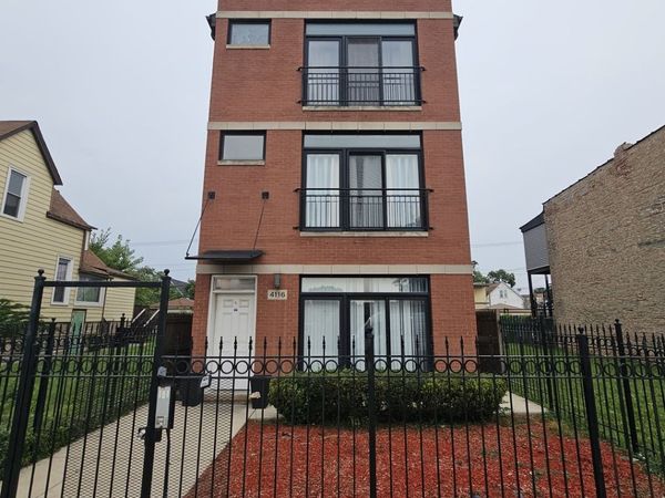 4116 W Congress Parkway , Unit 2, Chicago, IL 60624