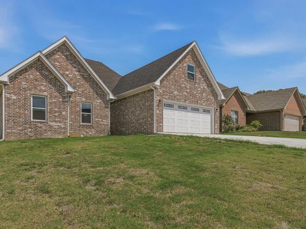 620 Prospect Valley Drive, Jonesboro, AR 72405