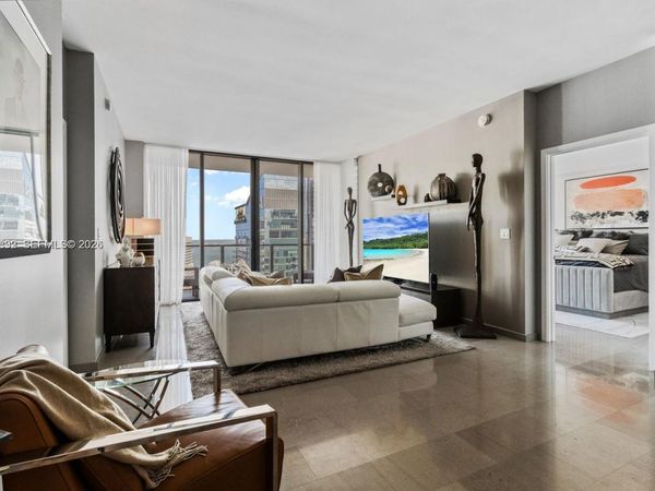 88 SW 7th St , Unit 3909, Miami, FL 33130