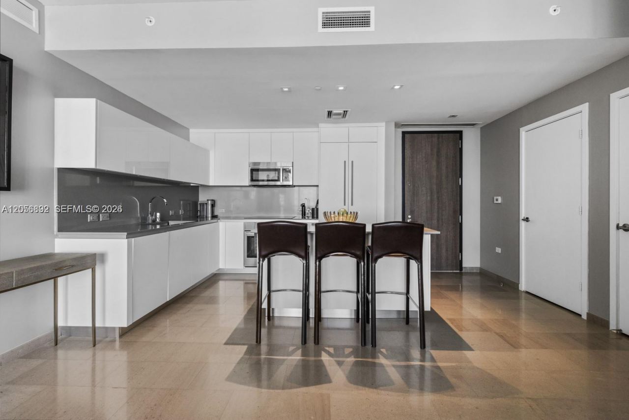 88 SW 7th St , Unit 3909, Miami, FL 33130 Photo