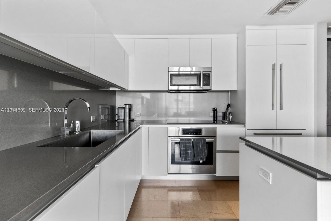 88 SW 7th St , Unit 3909, Miami, FL 33130 Photo