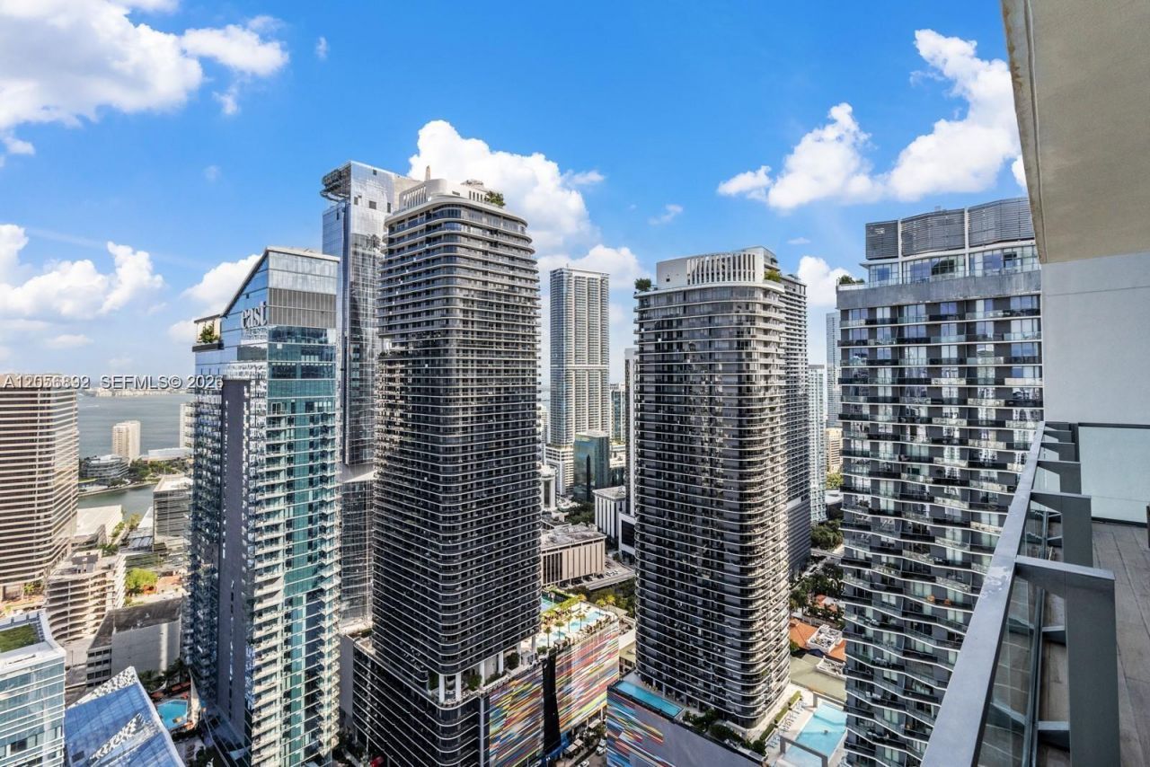 88 SW 7th St , Unit 3909, Miami, FL 33130 Photo