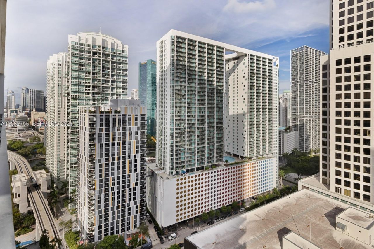 68 SE 6th St , Unit 2101, Miami, FL 33131 Photo
