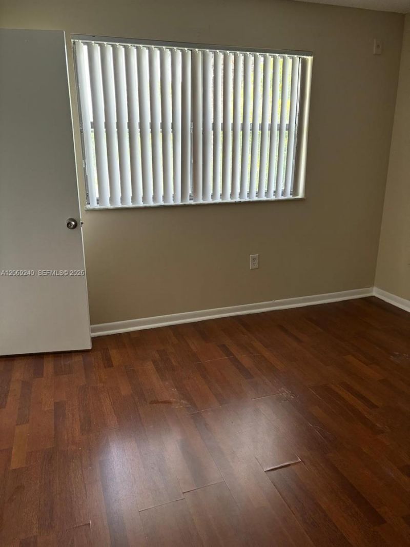 7200 NW 179th St , Unit 310, Hialeah, FL 33015 Photo
