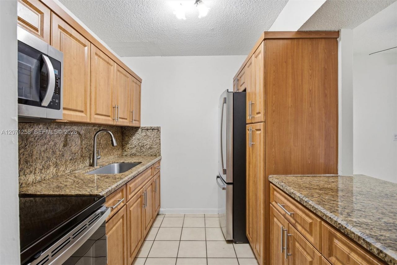 810 SW 129th Pl , Unit 209, Miami, FL 33184 Photo