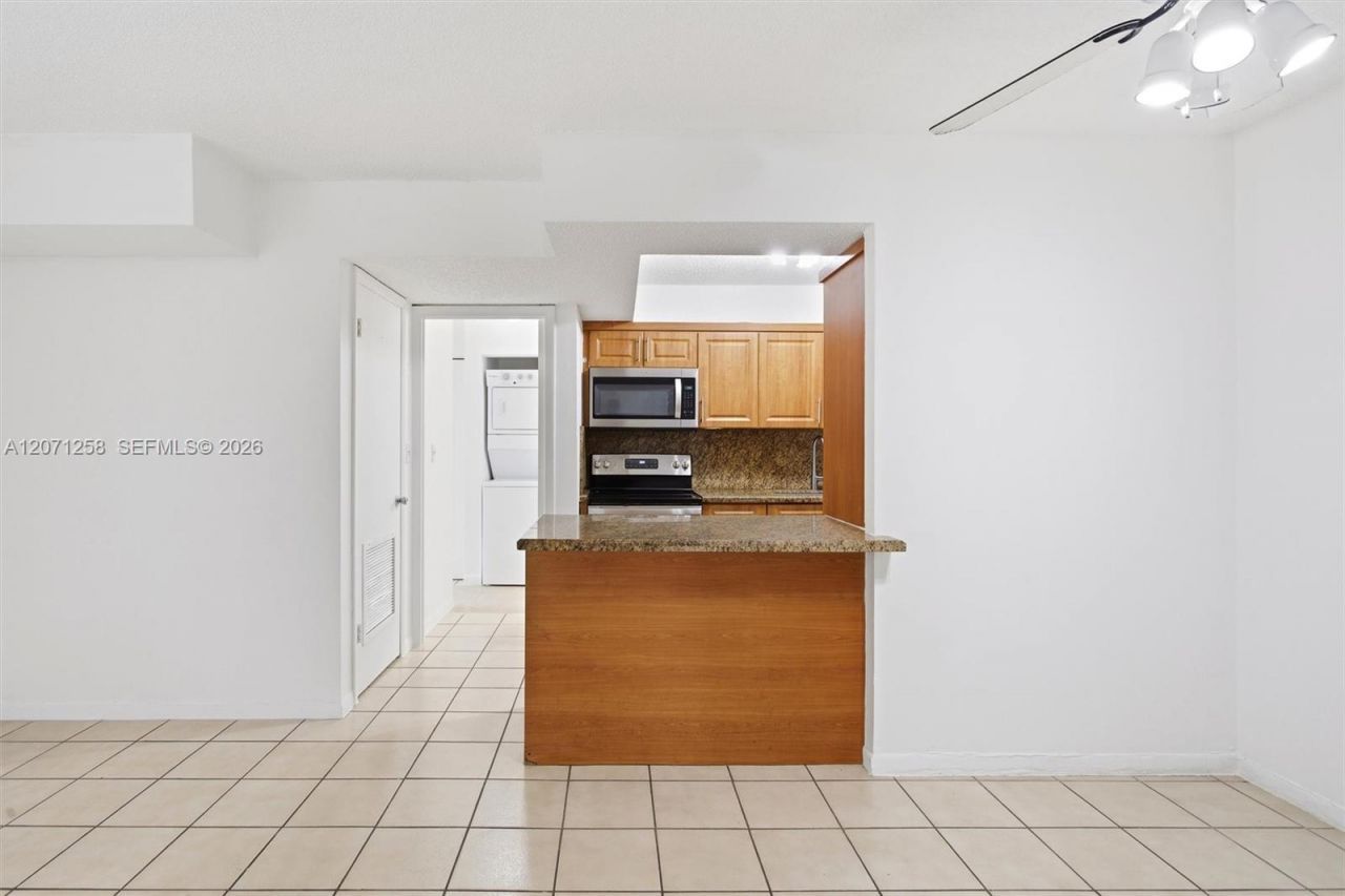 810 SW 129th Pl , Unit 209, Miami, FL 33184 Photo