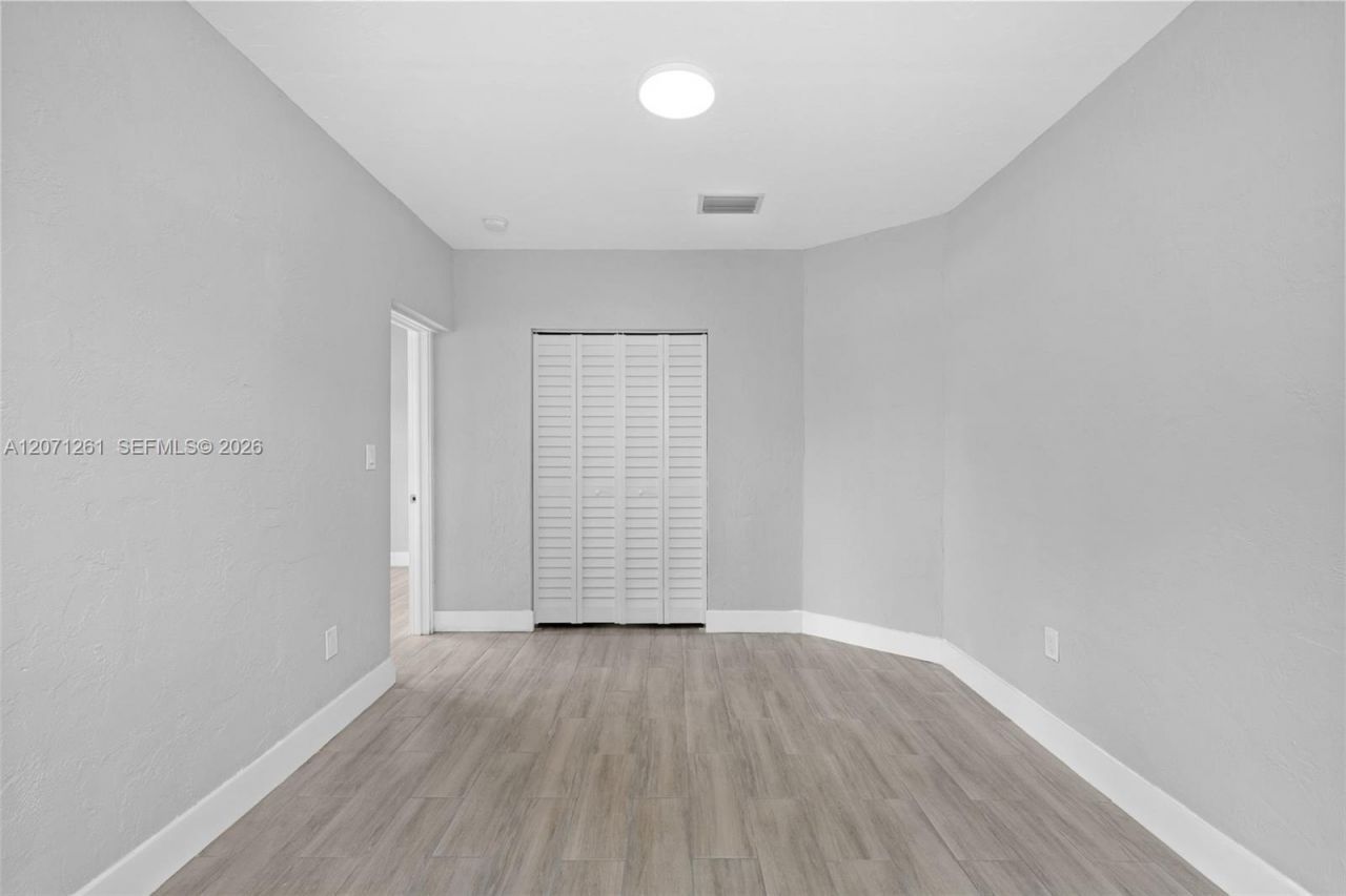 1227 NW 27th St , Unit 1227, Miami, FL 33142 Photo