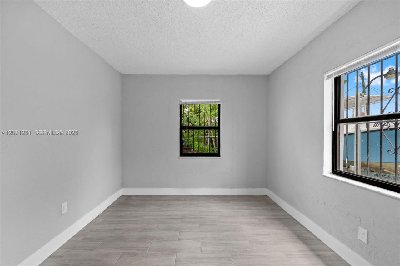 1227 NW 27th St , Unit 1227, Miami, FL 33142 Photo