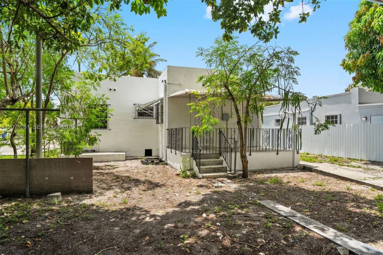 1227 NW 27th St , Unit 1227, Miami, FL 33142 Photo