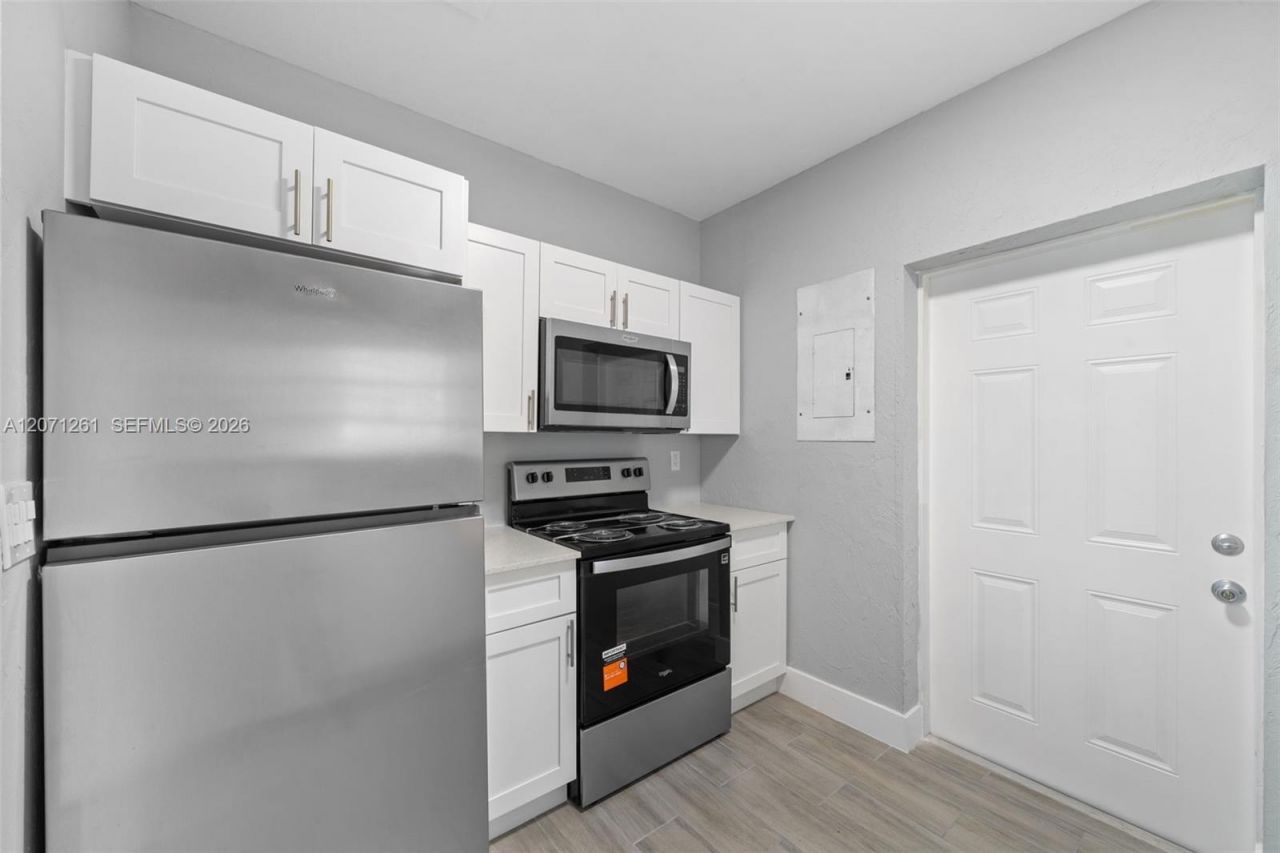 1227 NW 27th St , Unit 1227, Miami, FL 33142 Photo