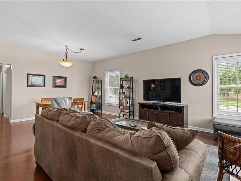 1879 Brandonhall Drive, Miamisburg, OH 45342 Photo 10