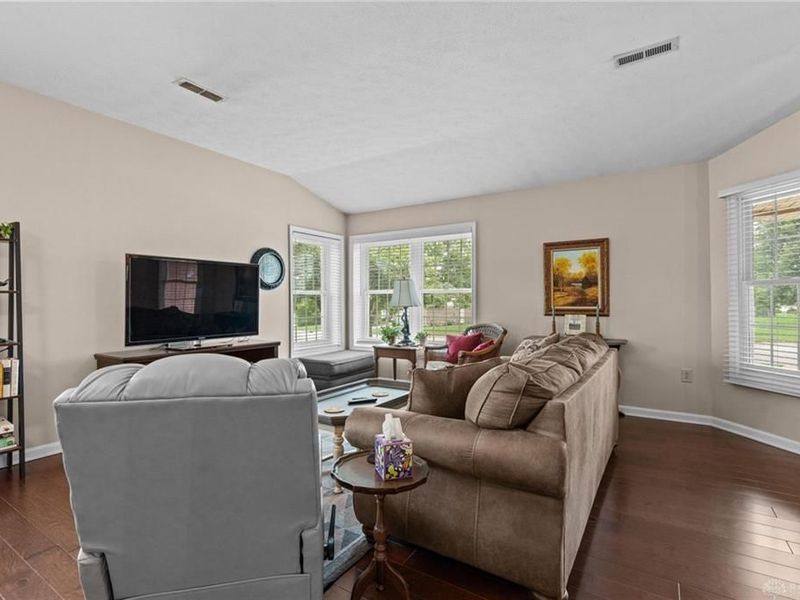 1879 Brandonhall Drive, Miamisburg, OH 45342 Photo 11