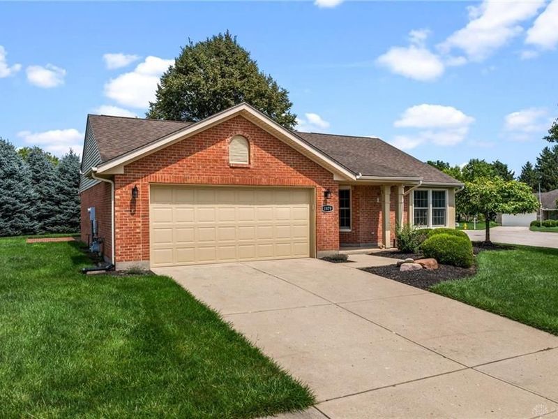 1879 Brandonhall Drive, Miamisburg, OH 45342 Photo 2