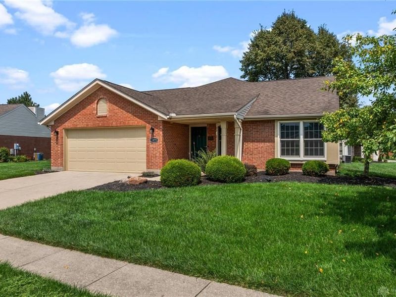 1879 Brandonhall Drive, Miamisburg, OH 45342 Photo 3