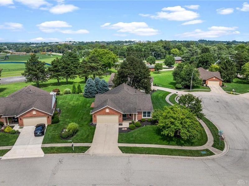 1879 Brandonhall Drive, Miamisburg, OH 45342 Photo 32