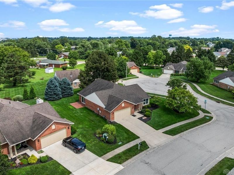 1879 Brandonhall Drive, Miamisburg, OH 45342 Photo 34