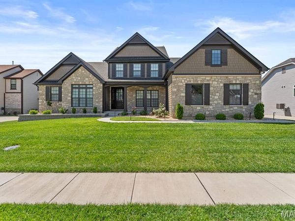 16936 Lake Meadow, Chesterfield, MO 63005