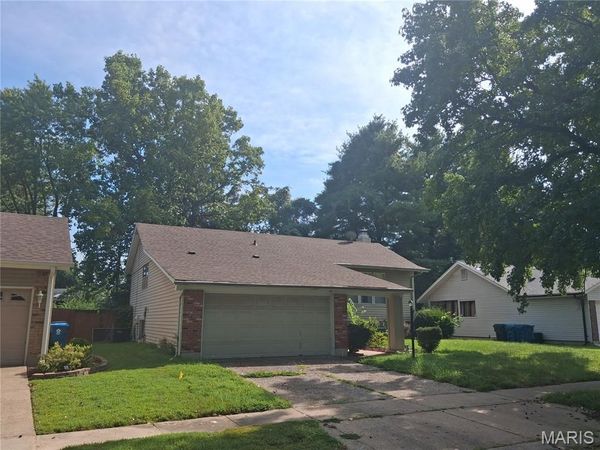 5432 Trailbend Drive , Black Jack, MO 63033
