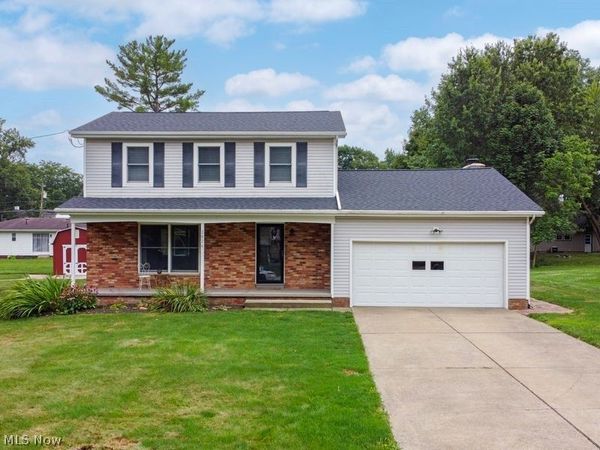 2826 Greenridge Road, Norton, OH 44203