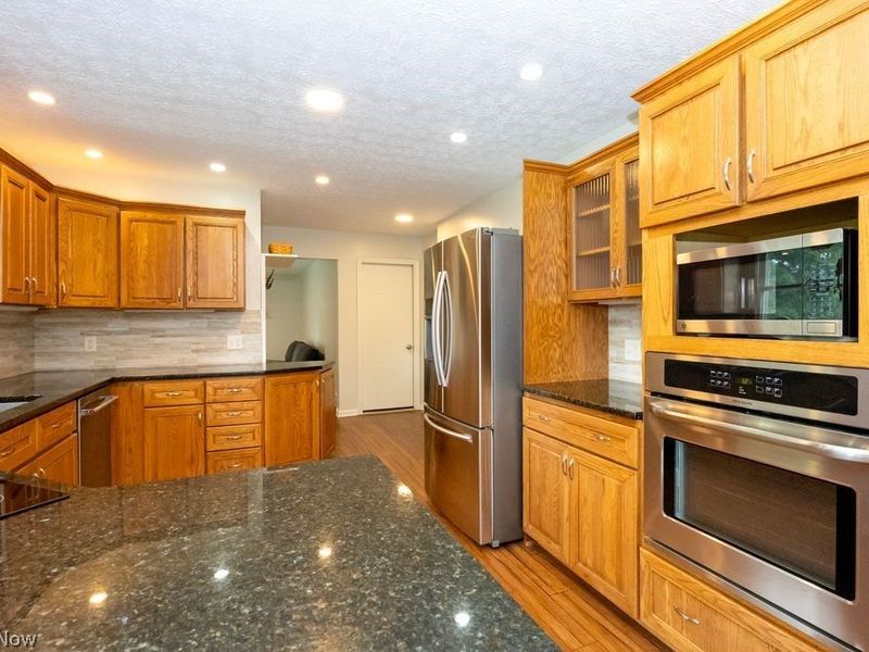 2826 Greenridge Road, Norton, OH 44203 Photo 2