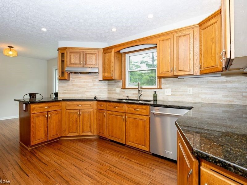 2826 Greenridge Road, Norton, OH 44203 Photo 3