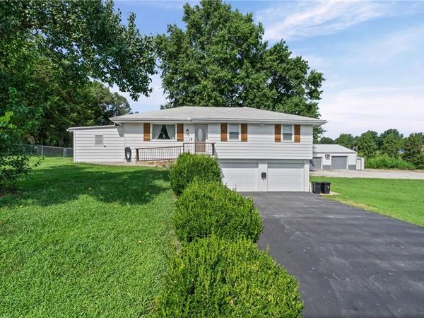 14960 Todd Creek Road, Platte City, MO 64079