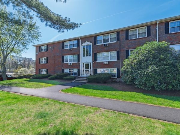 2 Tara Dr, Unit 11, Weymouth, MA 02188