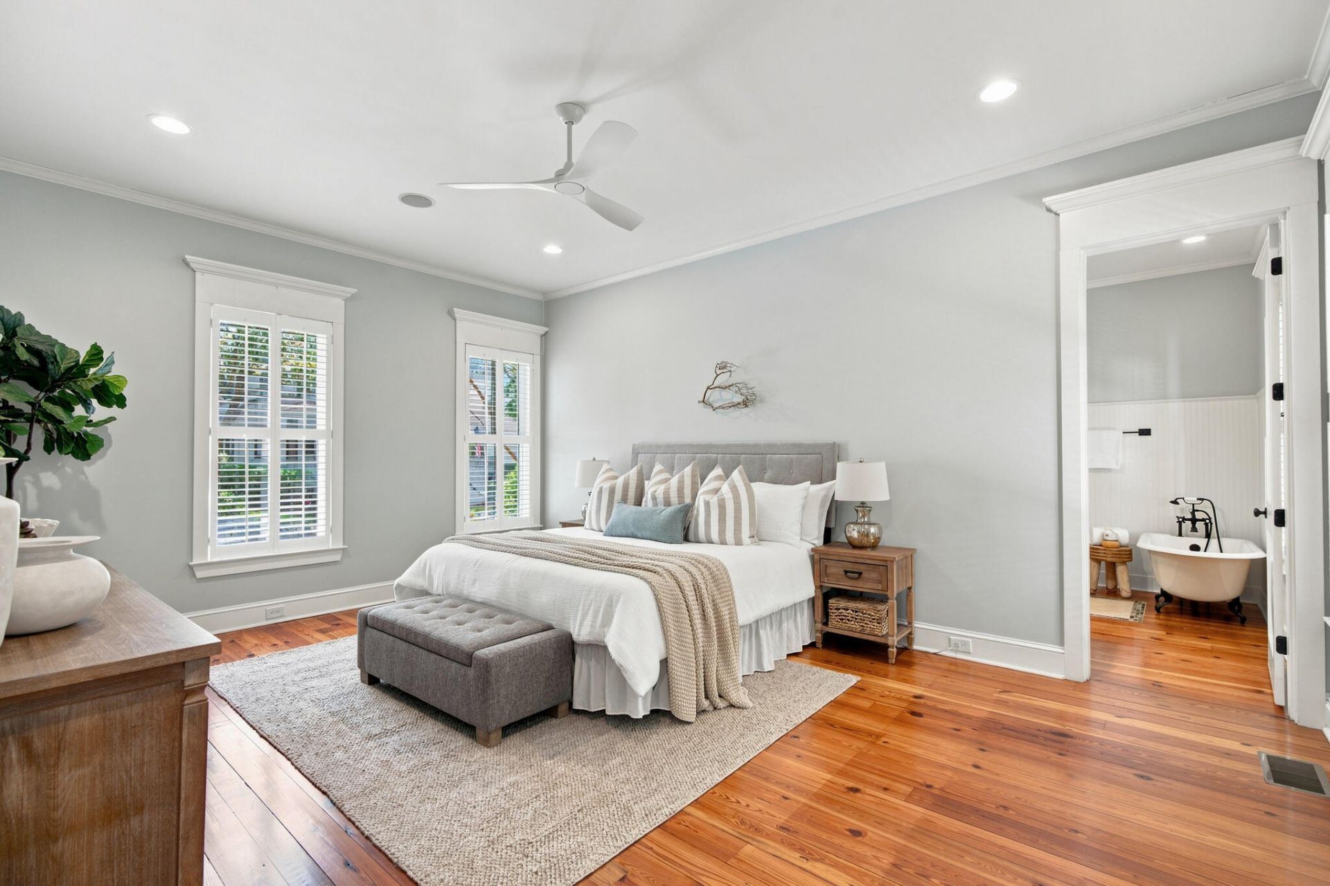 55 Montrose Road Photo 21
