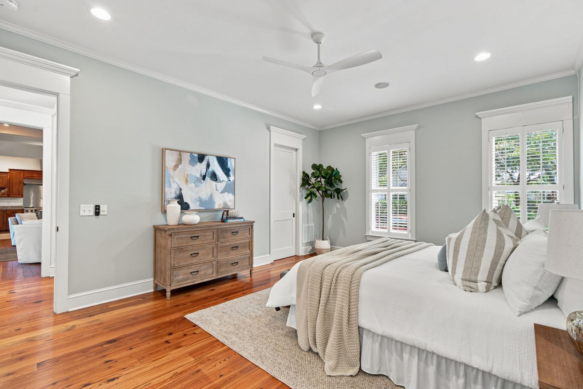 55 Montrose Road Photo 22